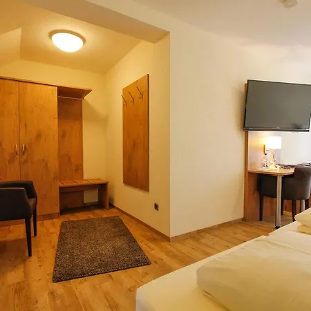 Landhotel Goldener Stern Guest house