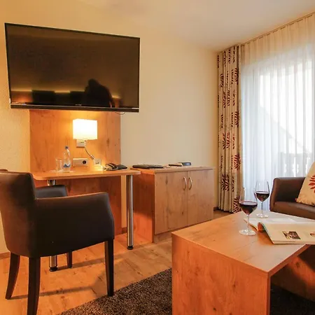 Landhotel Goldener Stern Guest house Trautskirchen